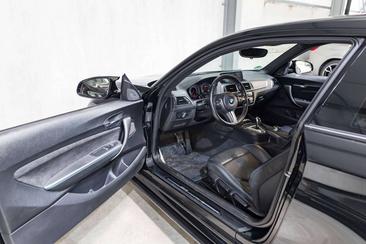 BMW M2 Competition — photo 11
