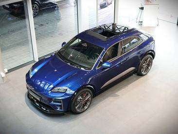 Porsche Macan Electrique Turbo — photo 7