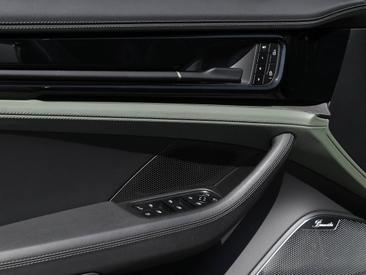 Porsche Panamera III Turbo S E-Hybrid — photo 24