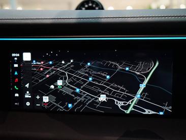 Porsche Macan Electrique Turbo — photo 25