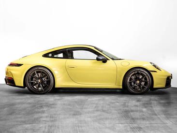 Porsche 992 II Carrera T — photo 6