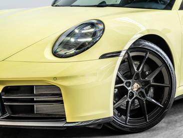 Porsche 992 II Carrera T — photo 7