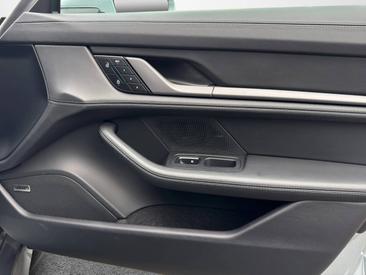 Porsche Taycan ph2 4S Sport Turismo — photo 17