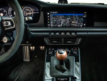 Porsche 992 II Carrera T — photo 16