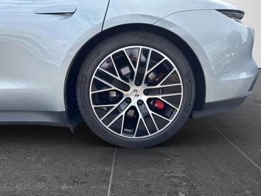 Porsche Taycan ph2 4S Sport Turismo — photo 25