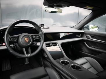 Porsche Taycan ph2 4S Cross Turismo — photo 4