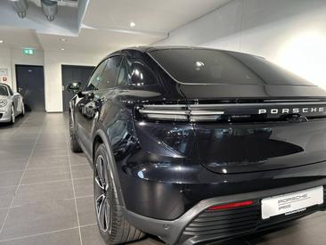 Porsche Macan Electrique 4S — photo 10
