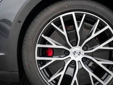 Porsche Taycan ph2 4S Cross Turismo — photo 14