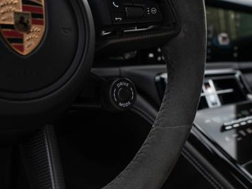Porsche Panamera III GTS — photo 37