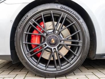 Porsche Panamera III GTS — photo 25