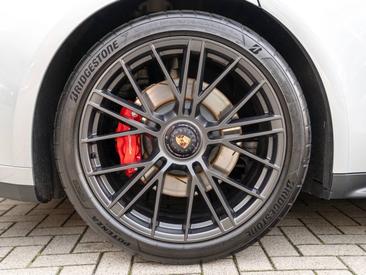 Porsche Panamera III GTS — photo 26