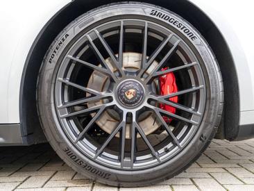 Porsche Panamera III GTS — photo 27