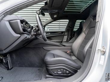 Porsche Panamera III GTS — photo 31
