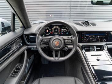 Porsche Panamera III GTS — photo 32