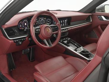 Porsche 992 I Carrera 4S — photo 11