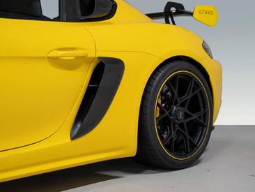 Porsche 718 type 982 Cayman GT4 RS — photo 13
