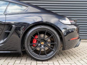 Porsche 718 type 982 Cayman GTS 4.0 — photo 17