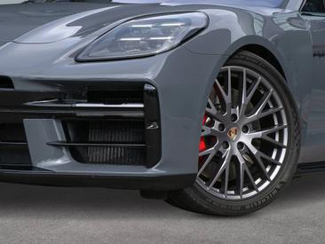 Porsche Panamera III 4S E-Hybrid — photo 8