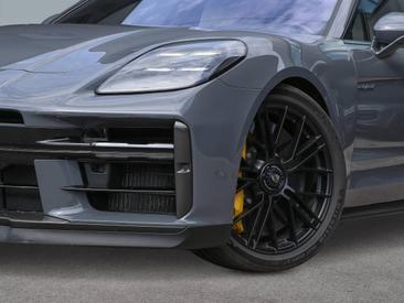 Porsche Panamera III Turbo S E-Hybrid — photo 8