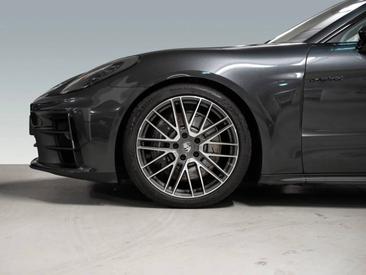 Porsche Panamera III 4 E-Hybrid — photo 9