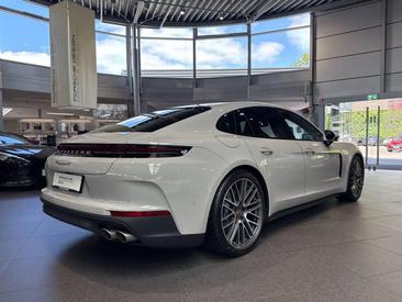 Porsche Panamera III 4 E-Hybrid — photo 5