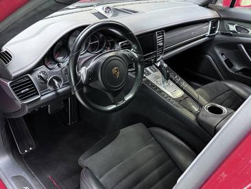 Porsche Panamera I ph2 GTS — photo 12