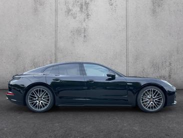 Porsche Panamera III 4 E-Hybrid — photo 6