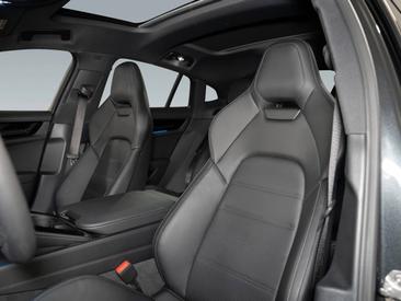 Porsche Panamera III 4 E-Hybrid — photo 14