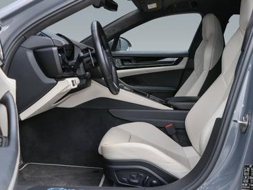 Porsche Panamera III Turbo S E-Hybrid — photo 14
