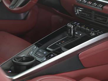Porsche 992 I Carrera 4S — photo 22