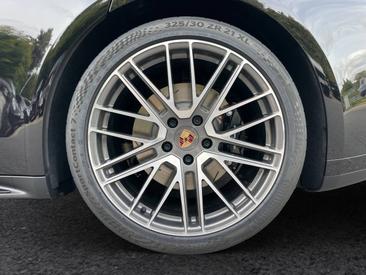 Porsche Panamera III 4 E-Hybrid — photo 14