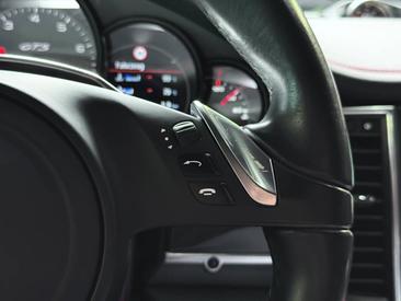 Porsche Panamera I ph2 GTS — photo 21