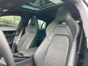 Porsche Panamera III 4 E-Hybrid — photo 19