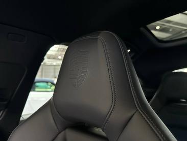 Porsche Panamera III 4 E-Hybrid — photo 26