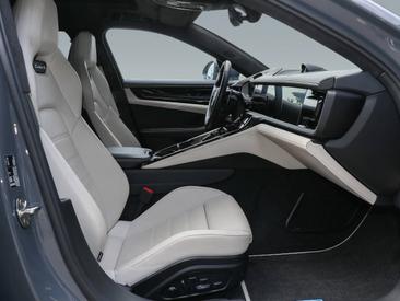Porsche Panamera III Turbo S E-Hybrid — photo 25
