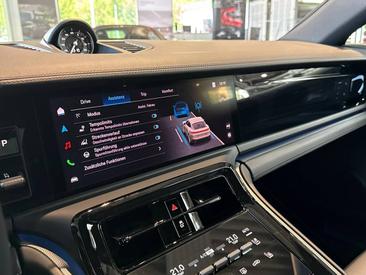 Porsche Panamera III 4 E-Hybrid — photo 35