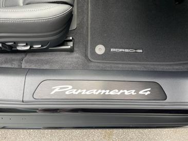 Porsche Panamera III 4 E-Hybrid — photo 31