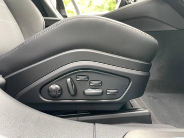Porsche Panamera III 4 E-Hybrid — photo 32