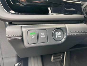 Porsche Panamera III 4 E-Hybrid — photo 37