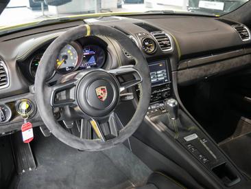Porsche 981 Cayman Cayman GT4 — photo 13
