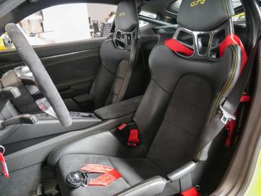 Porsche 981 Cayman Cayman GT4 — photo 14