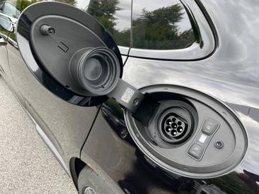 Porsche Panamera III 4 E-Hybrid — photo 43