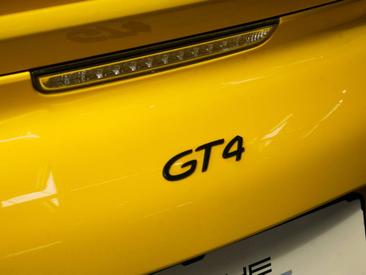 Porsche 981 Cayman Cayman GT4 — photo 28