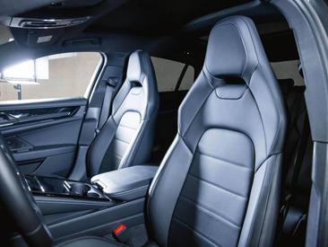 Porsche Panamera III 4 E-Hybrid — photo 16