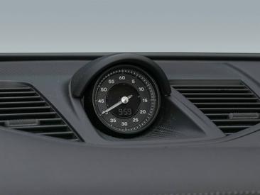 Porsche Panamera III 4S E-Hybrid — photo 30