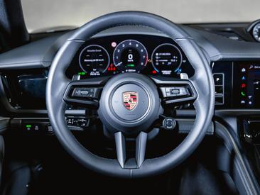 Porsche Panamera III 4 E-Hybrid — photo 18