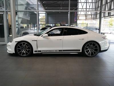 Porsche Taycan ph2