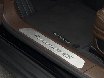 Porsche Panamera II 4S — photo 22