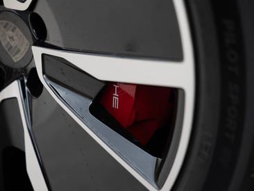 Porsche Macan Electrique Turbo — photo 11