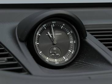 Porsche Panamera III Turbo S E-Hybrid Executive — photo 24